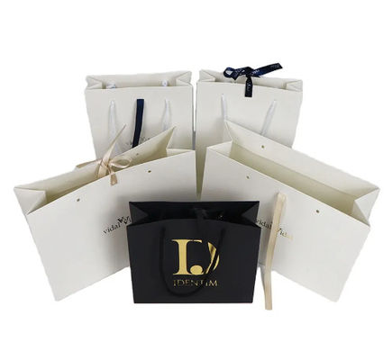 Luxury Christmas Gift Packaging Tyvek Craft Paper Bags With Customers Logo