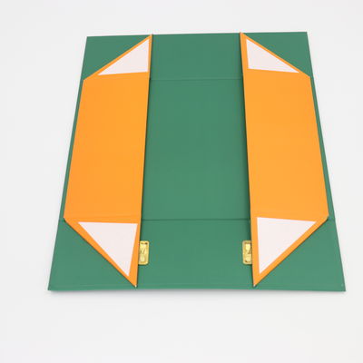 Luxury Customized  Cardboard Magnet Folding Packaging Boxes with handle For Foldable Magnetic Gift Box