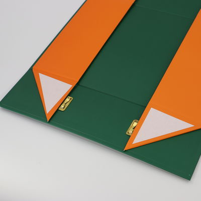 Luxury Customized  Cardboard Magnet Folding Packaging Boxes with handle For Foldable Magnetic Gift Box