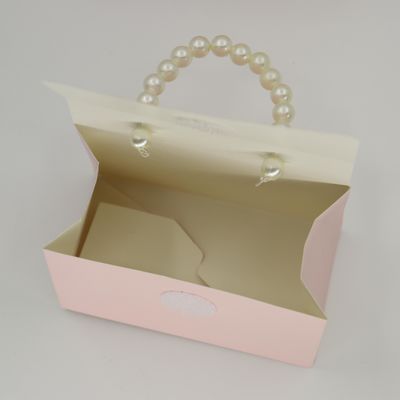 Delicate Valentine'S Day Candy Gift Box Wedding Gift Box Packaging With Handle And Ribbon