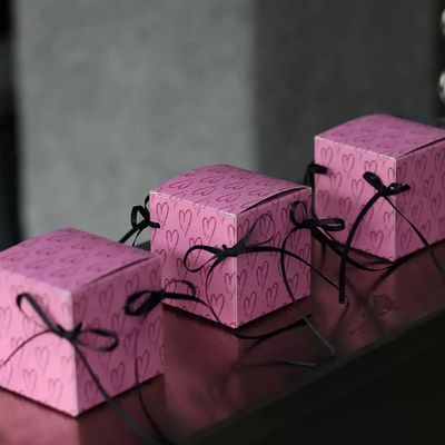 Custom Pink Wedding Candy Box Chocolate Bread Box Bow Gift Folding Box Wedding Table Candy