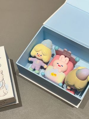 Custom Printed Exquisite Luxury Matte Glossy Color Packaging Folding Paper Gift Box with Magnetic Lid for Gift Holiday Decoration
