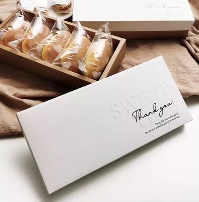 Customized Color Cake Box A Premium Bakery Packaging Paper Box With Insert Ideal For Bread Rolls Cakes Chocolate