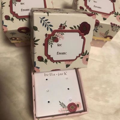 Customized Exquisite Kraft Paper Special Paper Rigid Gift Box For Jewelry Clothes And Shoes