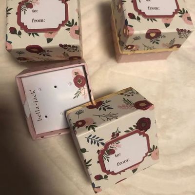 Customized Exquisite Kraft Paper Special Paper Rigid Gift Box For Jewelry Clothes And Shoes