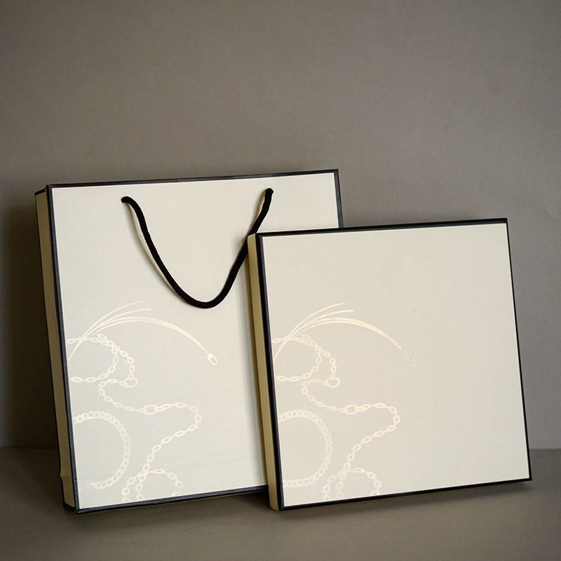 Empty Luxury Premium Paper Rigid Custom Magnetic Box Packaging