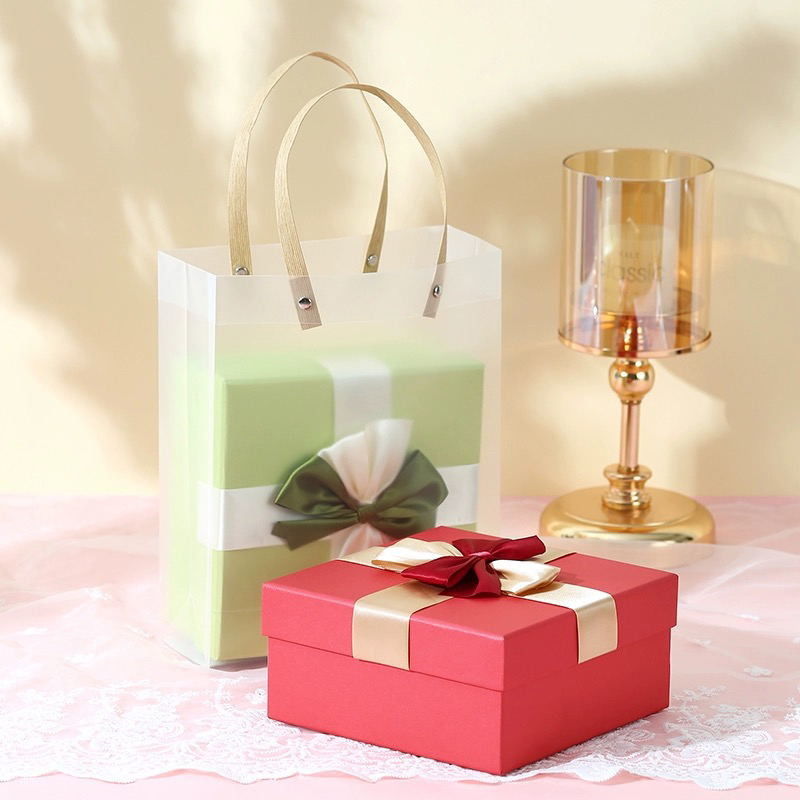 Luxury Two Pieces Cardboard Paper Packaging Removable Lid Rigid Gift Boxes Custom Logo