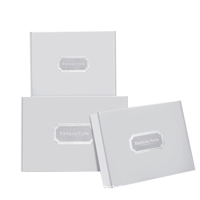 Custom Silver Foil Stamped Logo Clothing Cosmetic Packaging Boxes Credit Card Gift Packaging Boxes