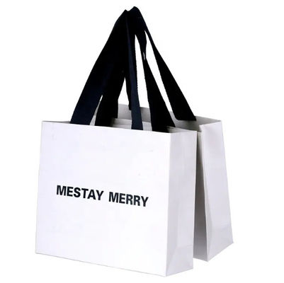 Bon prix Sacs de magasinage en papier kraft blanc jetable recyclable pour vêtements en ligne
