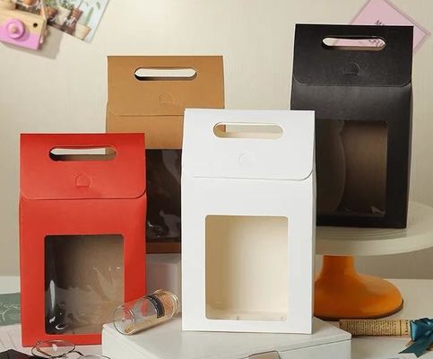 Bon prix Un sac cadeau transparent simple et exquis, une bouquette de fleurs, une poupée, un sac cadeau de la Saint-Valentin en ligne