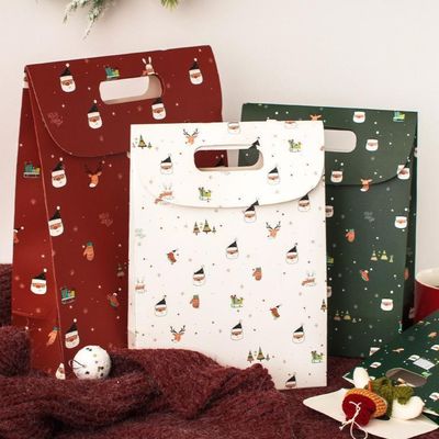 Festive Paper Gift Bags With Handles For Christmas Candy And Small Gifts Custom Logo