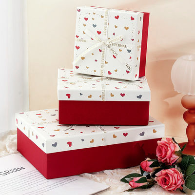 Matte Lamination Heart Patterned Gift Boxes And Bags Set  For Romantic Occasions