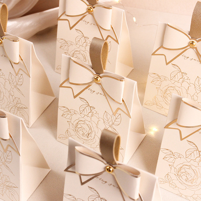 Good price New Rose Pattern White Folding Candy Box Retro Elegant Portable Bow Party Gift Box online