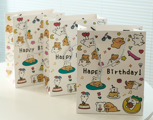 Guter Preis Custom Logo Paper Gift Bags for Retail and Events Online