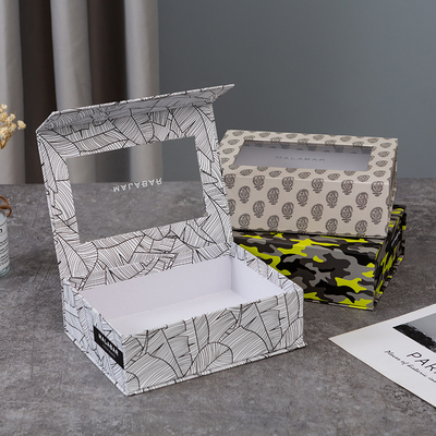 Buen precio Caja de regalo blanca cuadrada con tapa abatible magnética y ventana transparente en línea