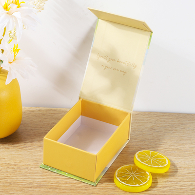 Buen precio Custom Magnetic Flip Top Gift Box for Perfume Kraft Paper en línea